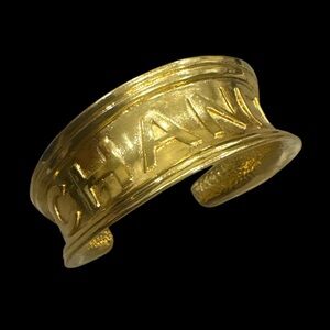 CHANEL Vintage Gold Plated Spell-Out Statement Cuff